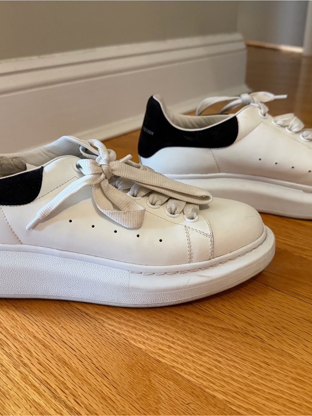 Alexander McQueen Lace Up Sneakers - Picture 4 of 8